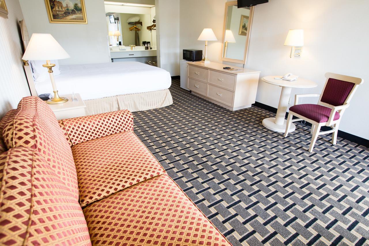 Anaheim Carriage Inn Екстер'єр фото