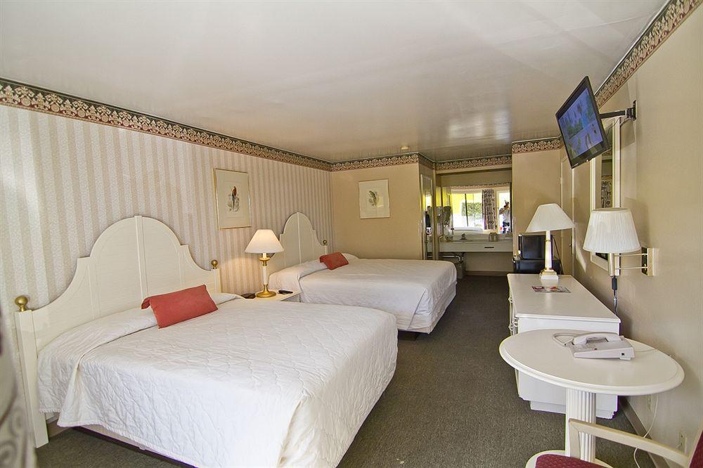 Anaheim Carriage Inn Екстер'єр фото